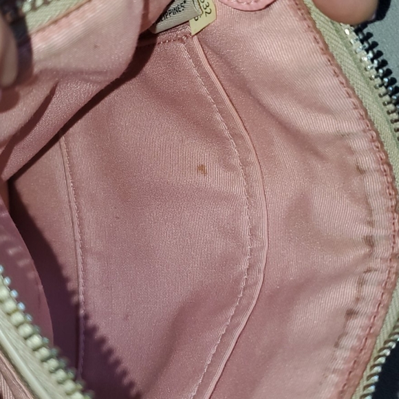 Coach - Picture 3 of 5